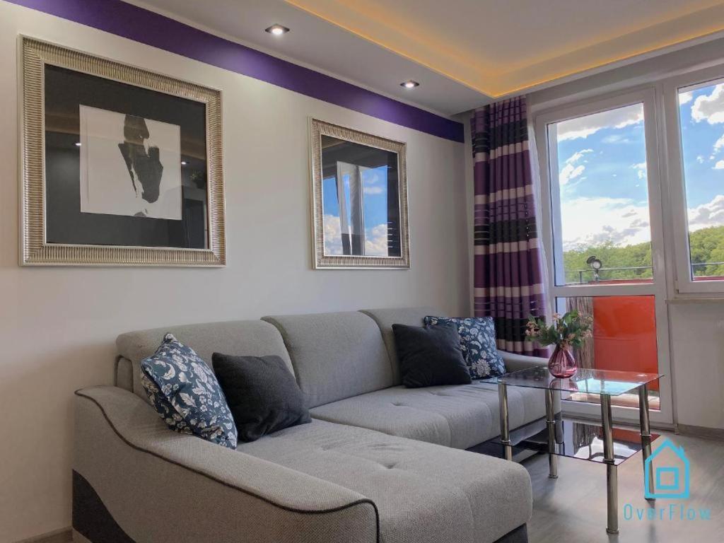 Апартаменти Violet - 10 Min To Old Town Gdansk,pkp & Shopping Mall