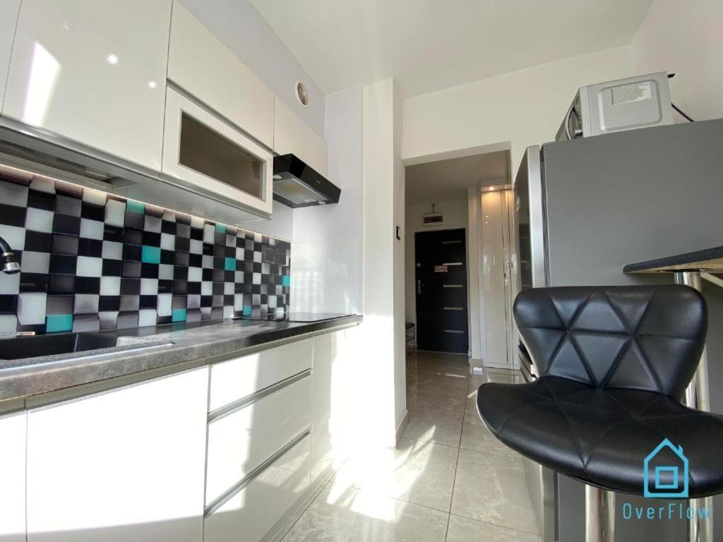Апартаменти Violet - 10 Min To Old Town Gdansk,pkp & Shopping Mall Гданськ